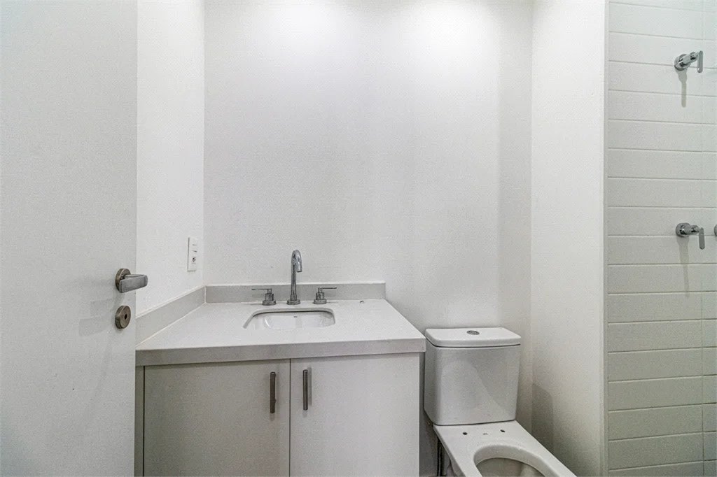 Apartamento à venda com 3 quartos, sendo 1 suíte, em Vila Anastácio, São Paulo, SP
