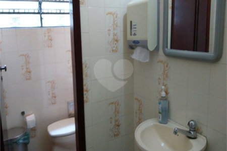 Sobrado à venda com 3 quartos, sendo 1 suíte, em Alto da Boa Vista, São Paulo, SP