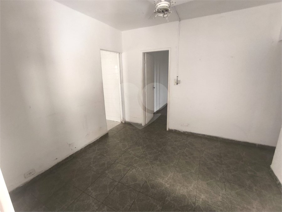 Casa à venda ou para alugar com 5 quartos, sendo 1 suíte,  em Parque Independência, São Paulo, SP