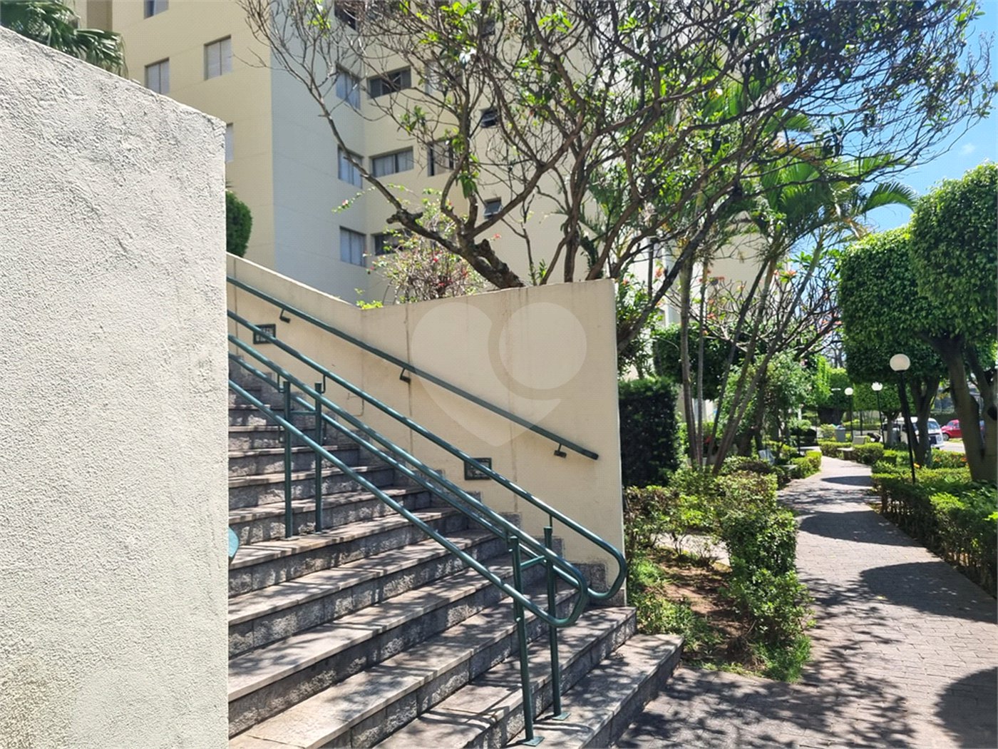 Apartamento à venda com 2 quartos em Parque Maria Domitila, São Paulo, SP