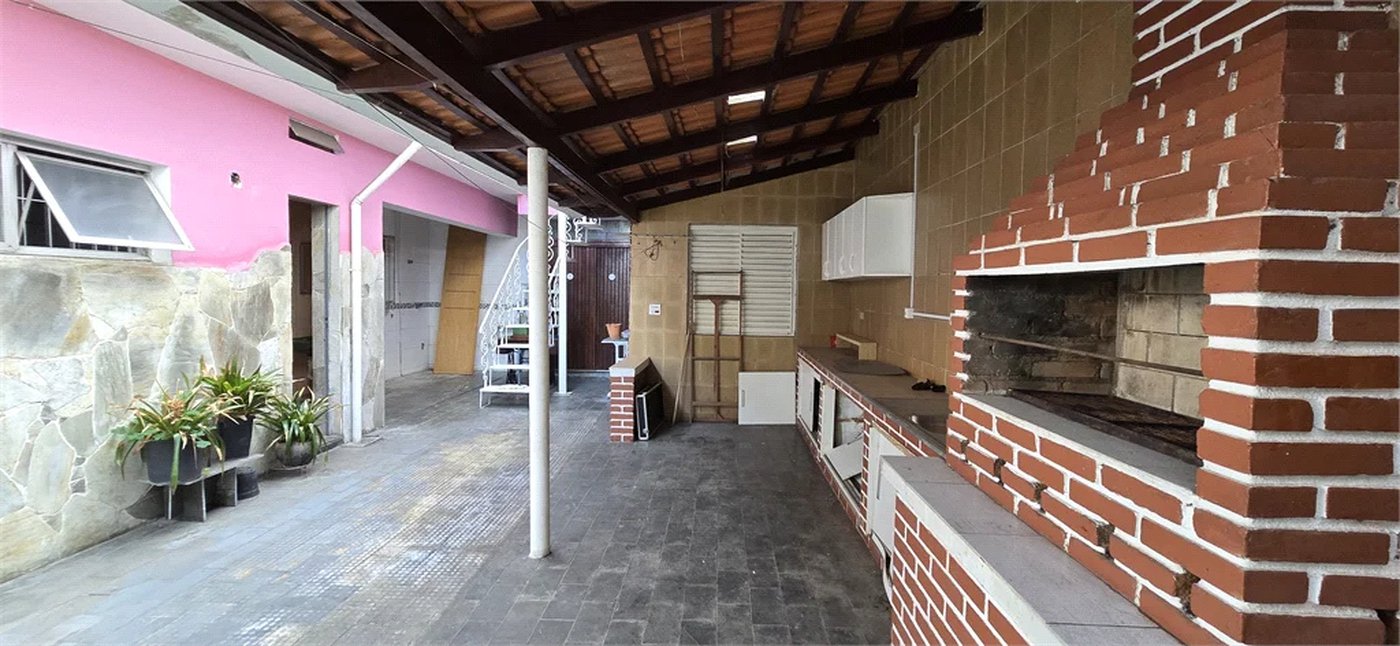 Casa à venda com 3 quartos, sendo 1 suíte, em Lar São Paulo, São Paulo, SP