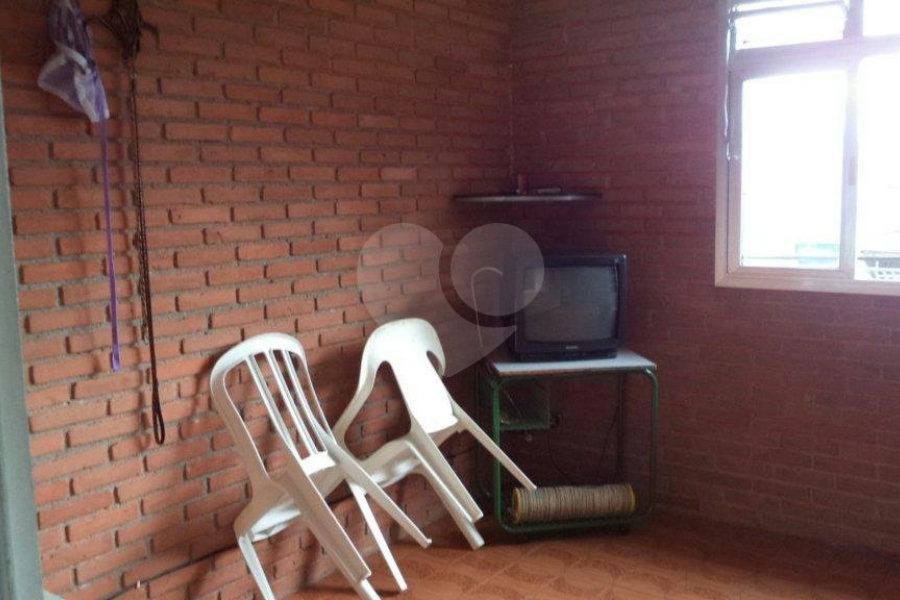 Sobrado à venda com 2 quartos em Tremembé, São Paulo, SP