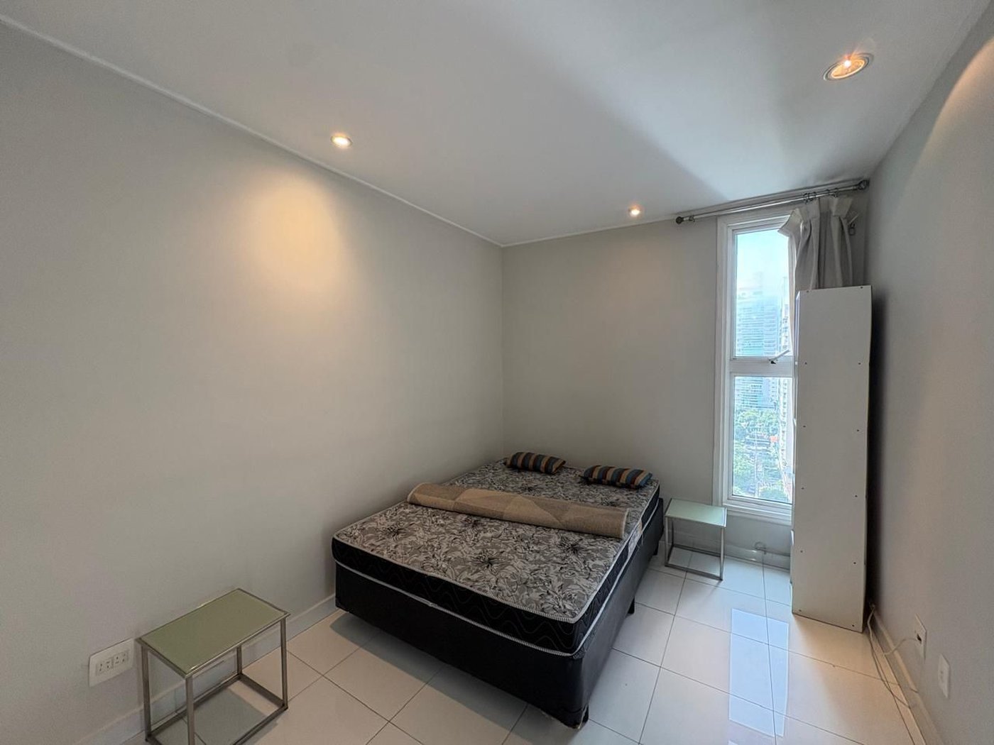 Apartamento com 2 dormitórios à venda, 78 m² por R$ 640.000,00 - Gonzaga - Santos/SP