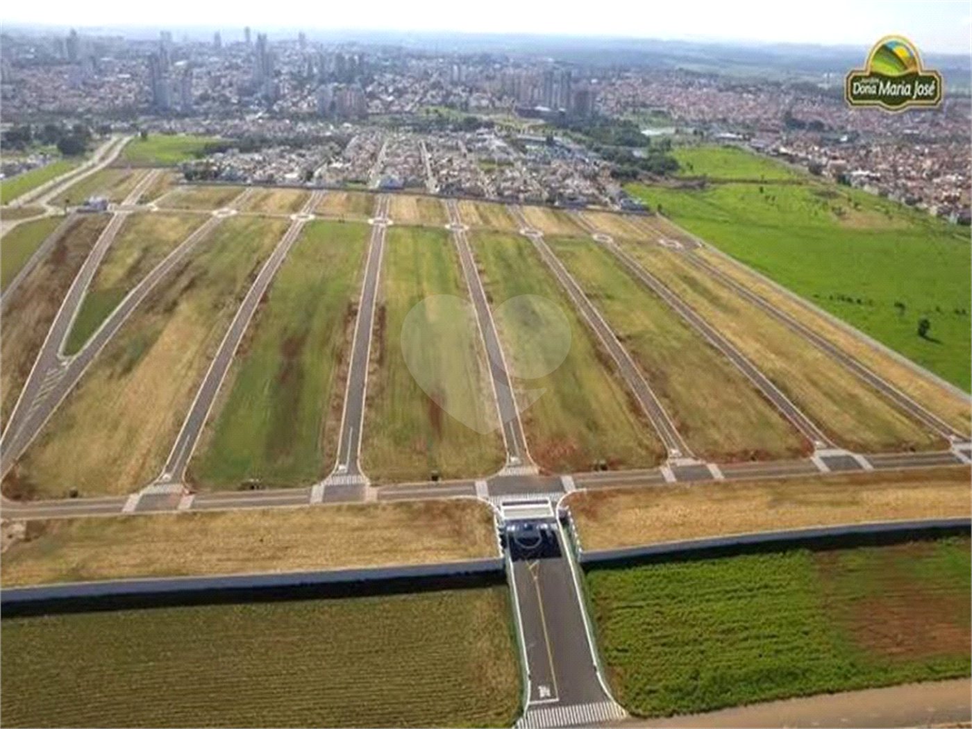 Terreno à venda no condomínio Jardim Residencial Dona Maria José, Indaiatuba - SP