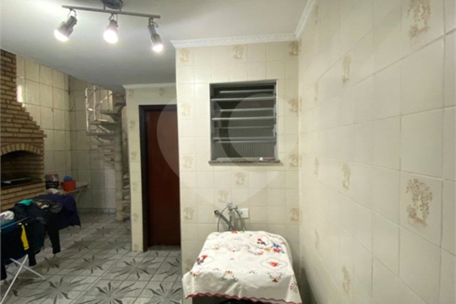 Sobrado à venda com 4 quartos, sendo 1 suíte, em Artur Alvim, São Paulo, SP