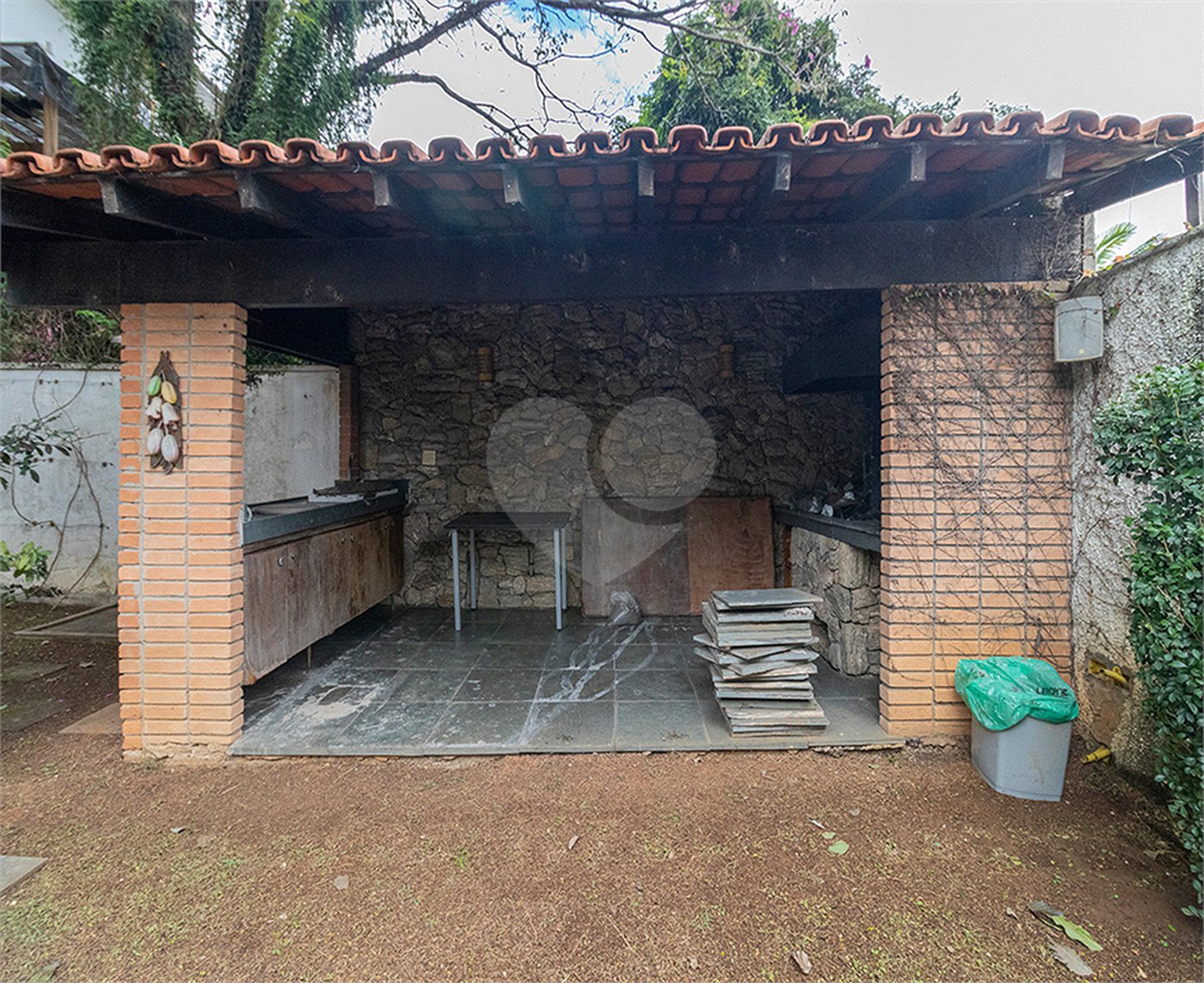 Casa à venda com 3 quartos, sendo 2 suítes, em Alto de Pinheiros, São Paulo, SP