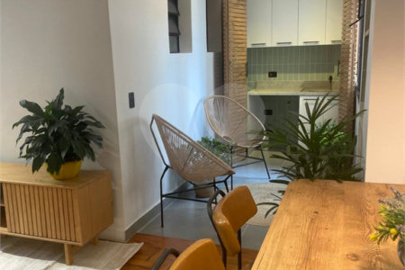 Apartamento à venda com 2 suítes em Pinheiros, São Paulo, SP