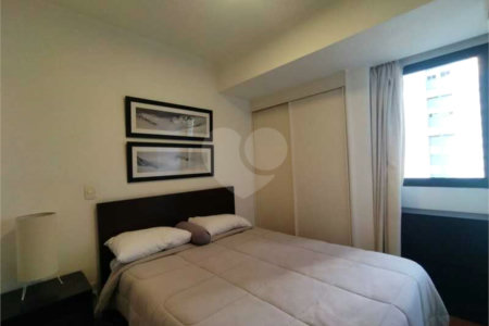 Flat à venda com 1 quarto em Moema, São Paulo, SP