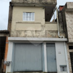 Sobrado à venda com 4 quartos em Vila Jurema, Ferraz de Vasconcelos, SP