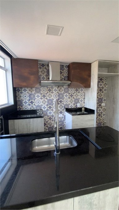 Casa à venda com 3 quartos, sendo 1 suíte, no condomínio Ana Carolina, São Paulo - SP