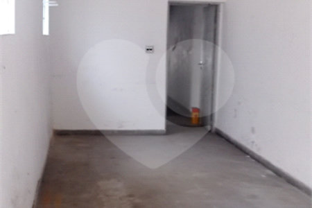 Sobrado à venda ou para alugar com 4 quartos em Água Branca, São Paulo, SP
