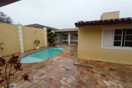Casa à venda com 4 quartos, sendo 3 suítes,  no Centro, Itapetininga, SP