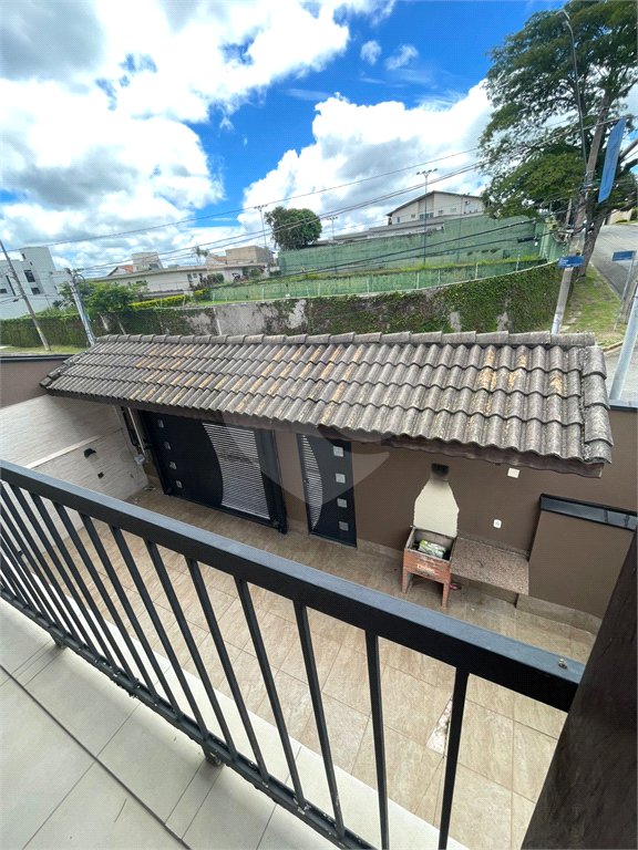 Sobrado à venda com 3 quartos, sendo 2 suítes,  em Vila Oliveira, Mogi das Cruzes, SP