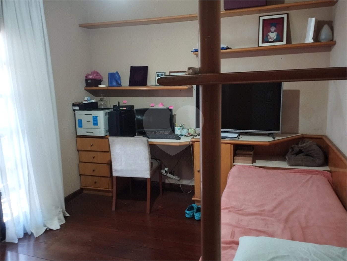 Sobrado à venda com 4 quartos, sendo 1 suíte, em Tremembé, São Paulo, SP