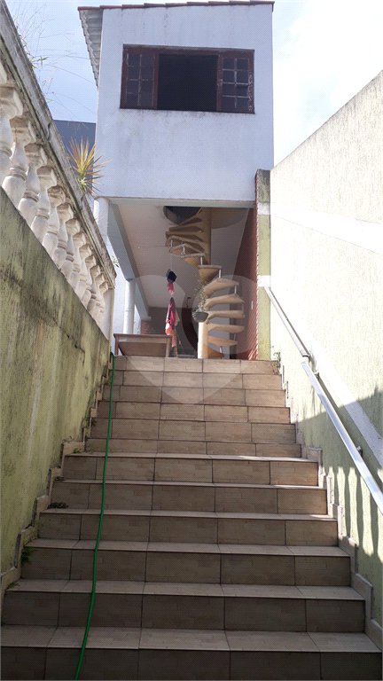 Sobrado à venda com 4 quartos, sendo 1 suíte, em Vila Nova Cachoeirinha, São Paulo, SP