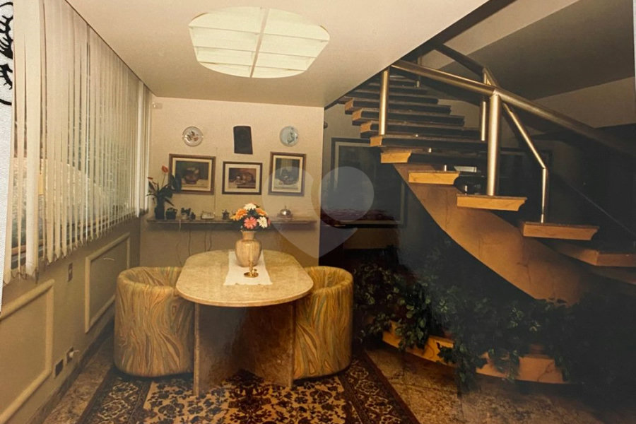 Casa à venda com 6 quartos, sendo 3 suítes,  em Serra da Cantareira, Mairiporã, SP