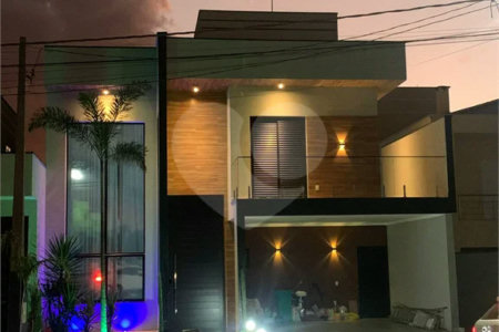 Casa à Venda no Condomínio Golden Park - Hortolândia