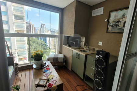 Apartamento à venda com 2 quartos, sendo 1 suíte, em Morumbi, São Paulo, SP