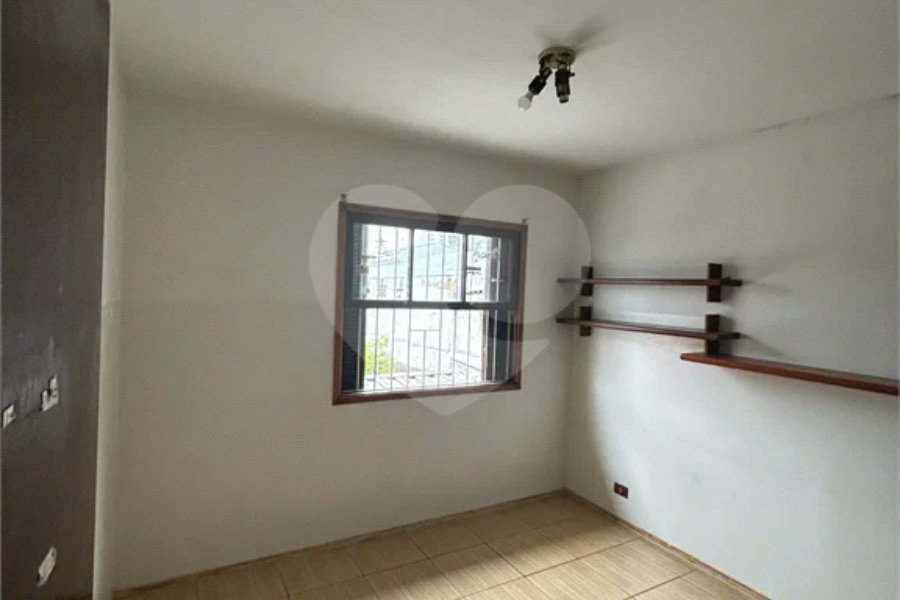 Excelente sobrado para comércio ou residência na Vila Santa Catarina