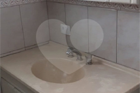 Casa à venda com 3 quartos, sendo 1 suíte,  em Vila Isolina Mazzei, São Paulo, SP