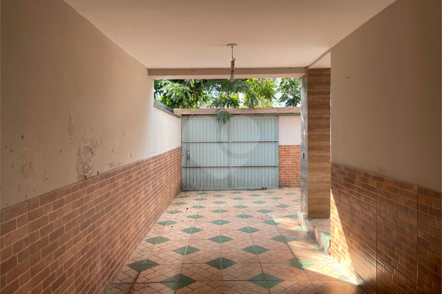 Casa Térrea à venda com 5 quartos, sendo 3 suítes, em Butantã, São Paulo, SP
