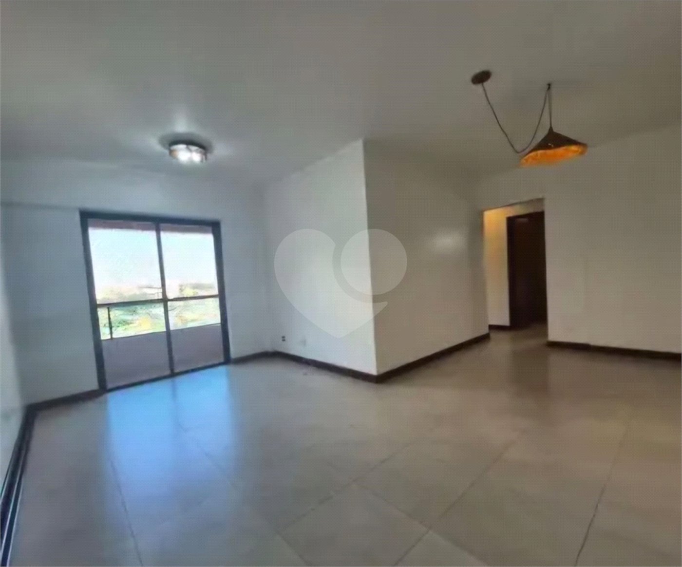 Apartamento à venda com 3 quartos, sendo 1 suíte, em Jardim das Vertentes, São Paulo, SP