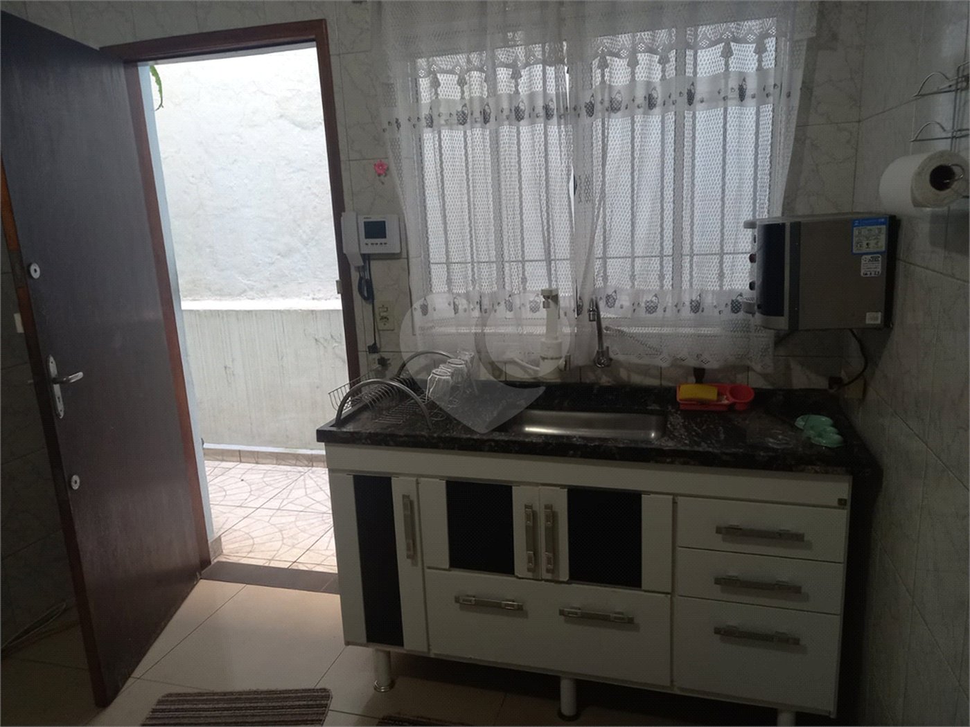 Sobrado à venda com 4 quartos, sendo 1 suíte, em Jardim Peri, São Paulo, SP