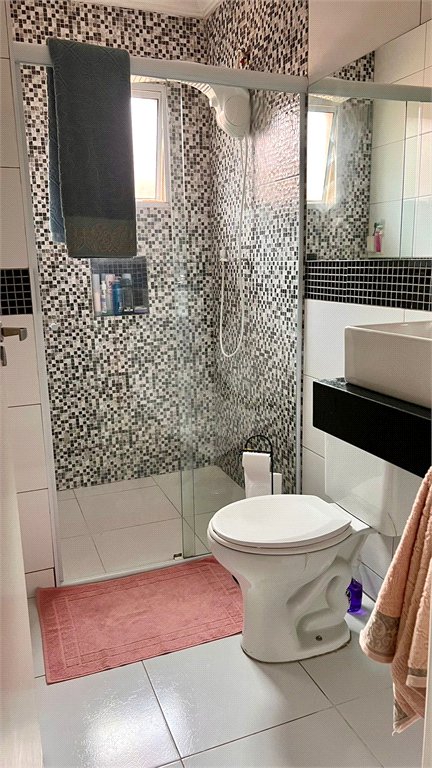 Casa à venda com 2 quartos no condomínio Rubi, Jacareí - SP