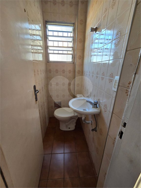 Sobrado à venda com 5 quartos, sendo 1 suíte, em Vila Bonilha, São Paulo, SP