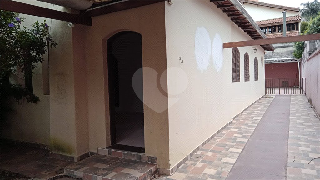 Casa Térrea à venda com 3 quartos, sendo 1 suíte, em Vila Irmãos Arnoni, São Paulo, SP