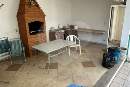 Sobrado à venda com 6 quartos, sendo 1 suíte,  em Sumarezinho, São Paulo, SP