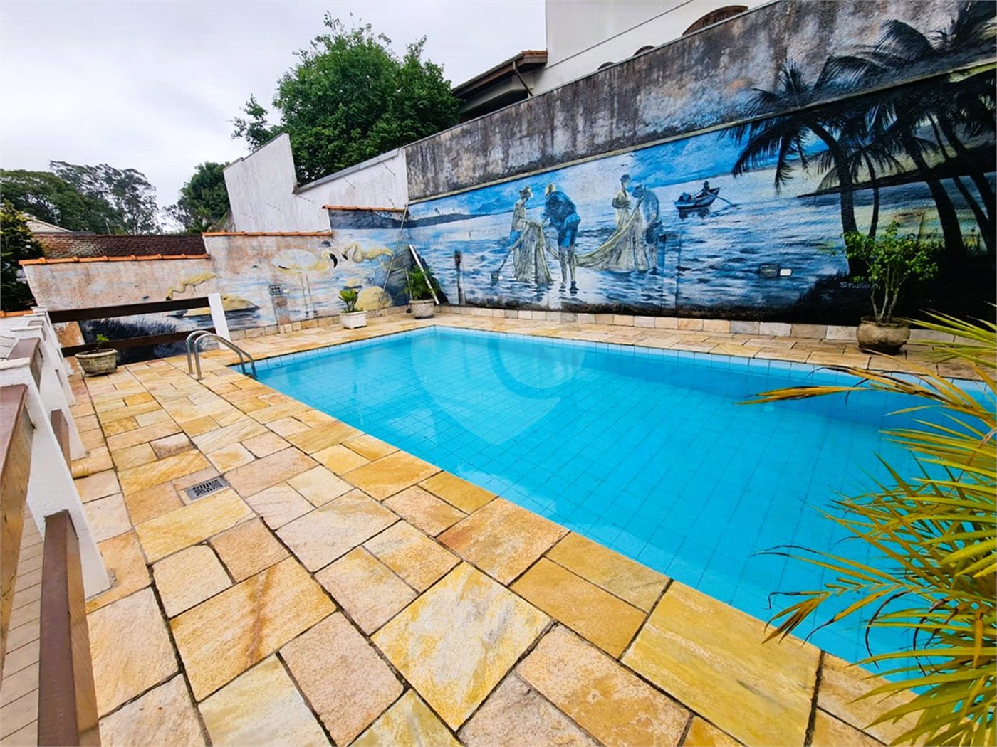 Casa Térrea à venda com 4 quartos, sendo 1 suíte, em Interlagos, São Paulo, SP