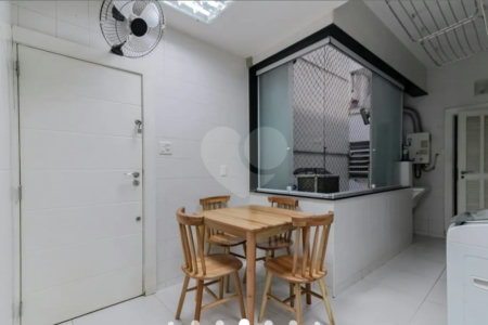 Apartamento à venda com 4 quartos, sendo 1 suíte,  em Copacabana, Rio de Janeiro, RJ