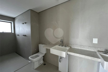 Apartamento à venda com 3 suítes em Panamby, São Paulo, SP