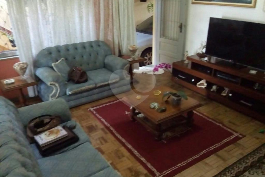 Sobrado à venda com 4 quartos em Vila Guilherme, São Paulo, SP