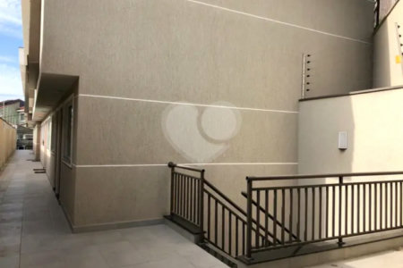 Casa à venda com 2 suítes no condomínio martinha, São Paulo - SP