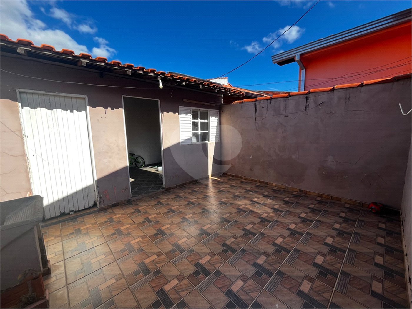 Casa à venda com 3 quartos, sendo 1 suíte,  em Vila Barth, Itapetininga, SP