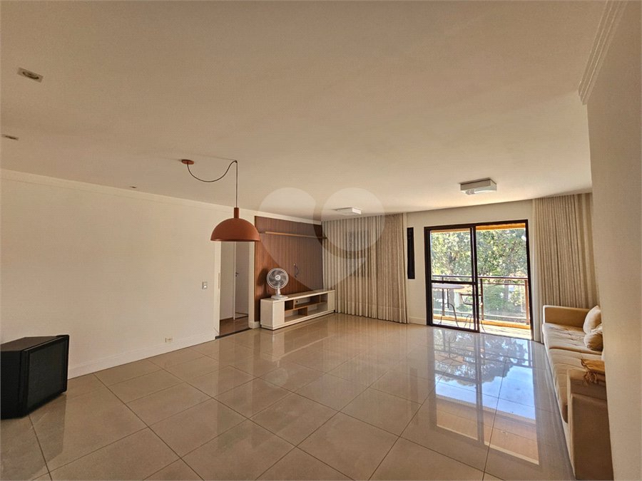 Apartamento para alugar com 3 quartos, sendo 1 suíte, em Alto da Boa Vista, São Paulo, SP