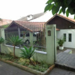 Casa à venda com 3 quartos, sendo 1 suíte, em Jardim Londrina, São Paulo, SP