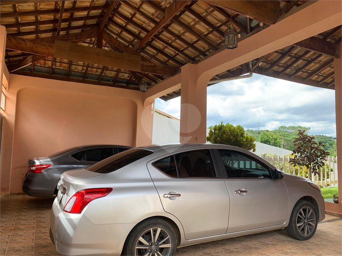 Casa ampla à venda no Vale das Flores em Atibaia
