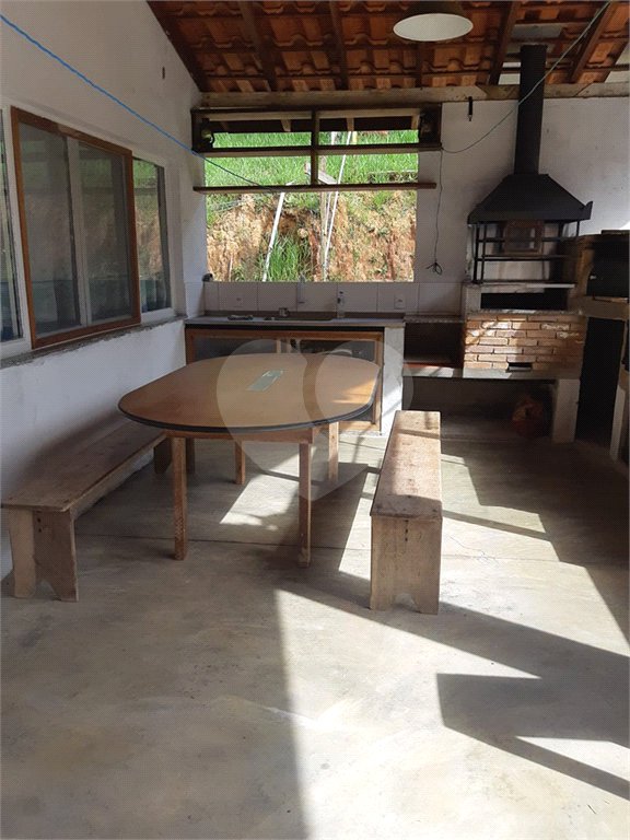 Sítio à venda com 3 quartos, sendo 1 suíte,  no Centro, Biritiba-mirim, SP
