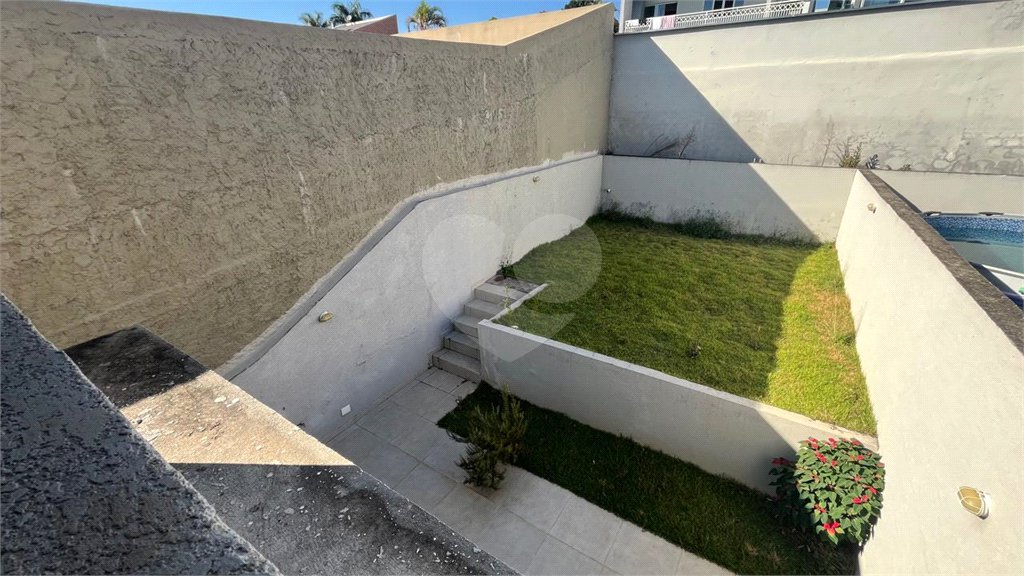 Sobrado à venda ou para alugar com 3 quartos, sendo 1 suíte, em Jardim dos Pinheiros, Atibaia, SP