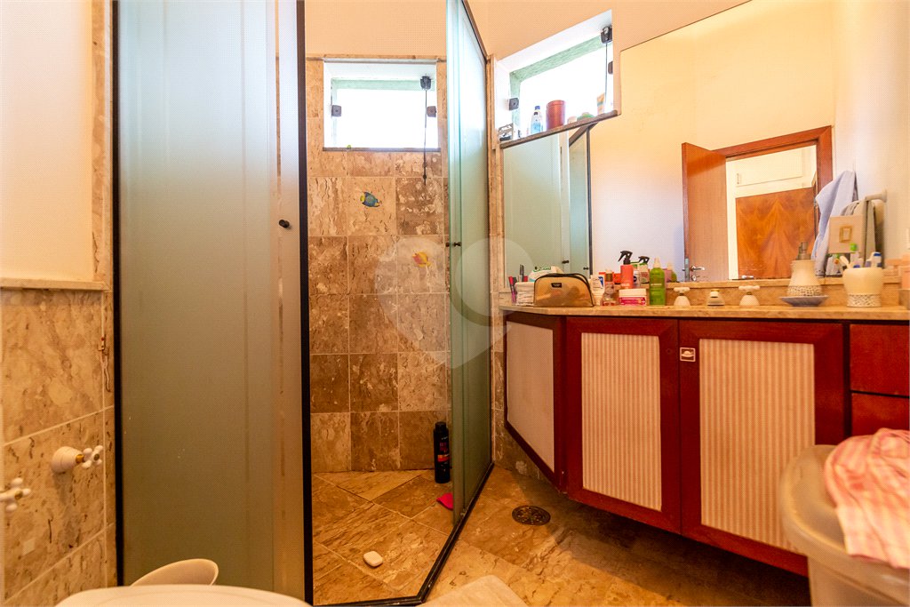 Casa à venda com 4 quartos, sendo 2 suítes, em Brooklin Paulista, São Paulo, SP