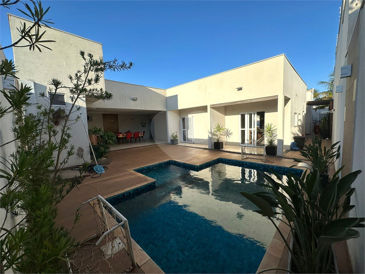 Casa à venda com 3 suítes em Cidade Jardim, Araraquara, SP