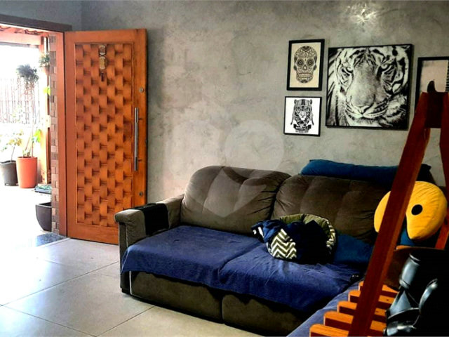 Sobrado à venda com 5 quartos, sendo 3 suítes,  em Vila Maria Alta, São Paulo, SP