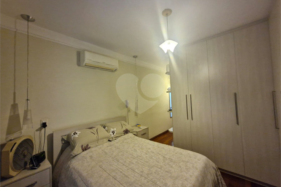 Casa à venda com 3 suítes no condomínio Residencial Jardim França, São Paulo - SP