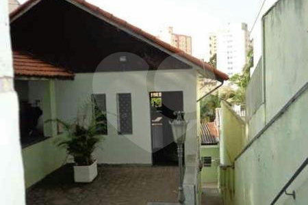 Casa à venda com 3 quartos, sendo 1 suíte,  em Jardim Londrina, São Paulo, SP
