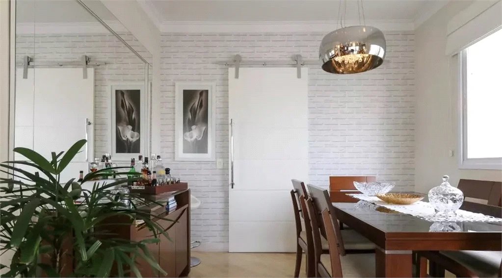 Apartamento à venda com 3 suítes em Vila Ipojuca, São Paulo, SP