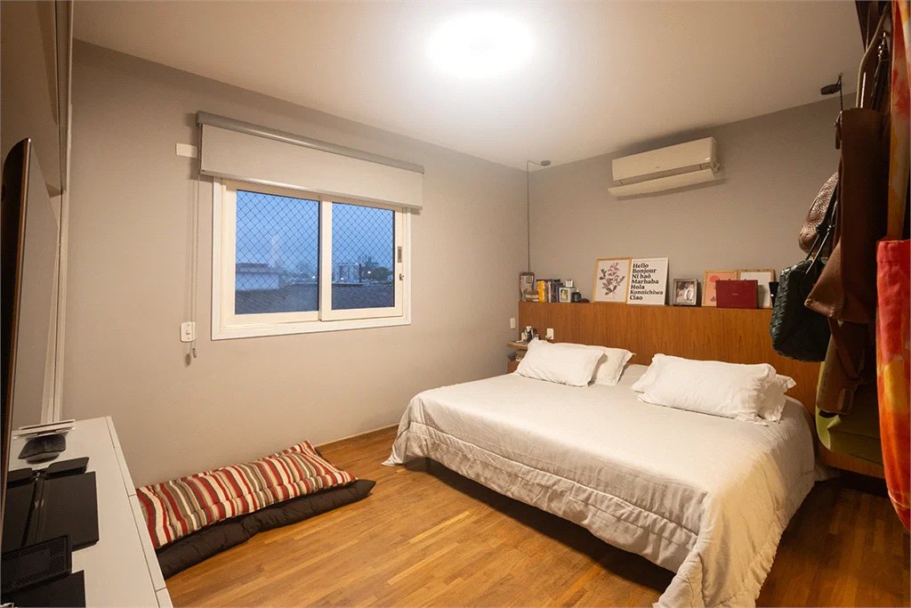 Sobrado à venda com 3 suítes em Vila Ipojuca, São Paulo, SP