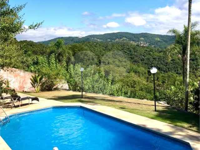 Casa à venda com 2 quartos, sendo 1 suíte,  no condomínio Sausalito, Mairiporã - SP